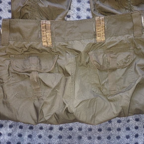 Olive Green Pants w/Matching Belt Pockets - Picture 2 of 4
